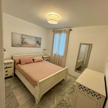 Apartamento Universal La Línea de la Concepción Exteriér fotografie